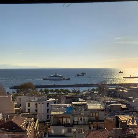 Sabina Near Grand Bazaar, Center